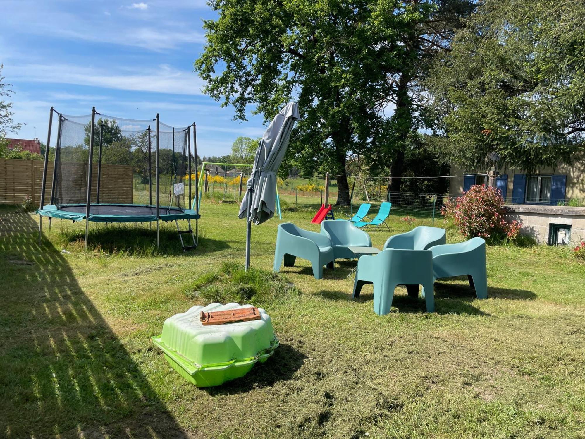 Le Cocoon D'Annabelle - Jolie Maison Avec Jeux Et Grand Jardin Pierrefitte-sur-Sauldre Esterno foto
