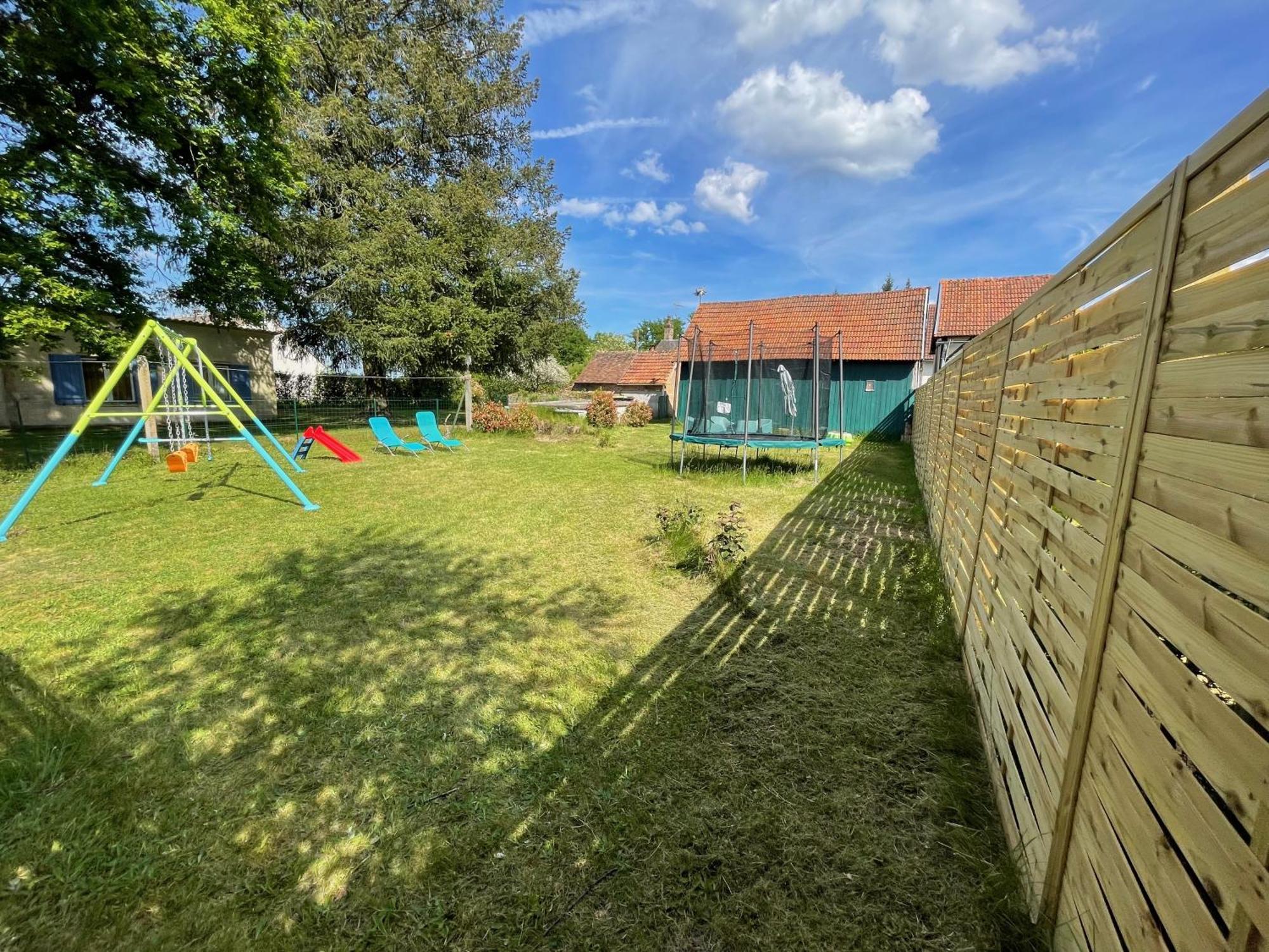 Le Cocoon D'Annabelle - Jolie Maison Avec Jeux Et Grand Jardin Pierrefitte-sur-Sauldre Esterno foto