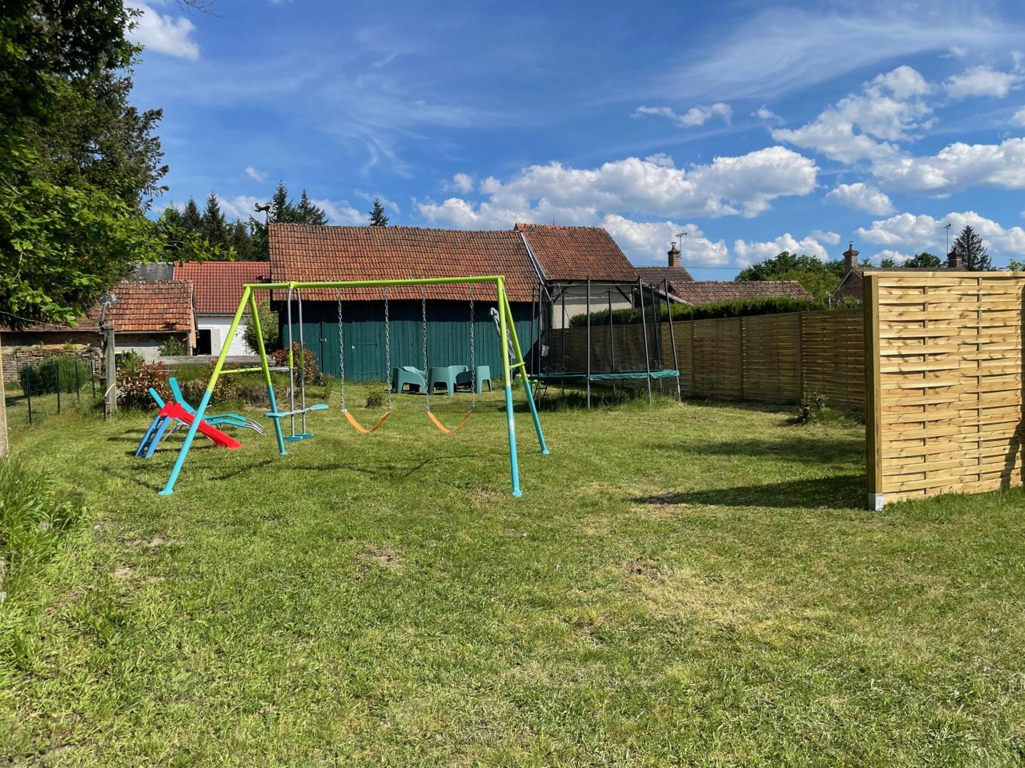 Le Cocoon D'Annabelle - Jolie Maison Avec Jeux Et Grand Jardin Pierrefitte-sur-Sauldre Esterno foto