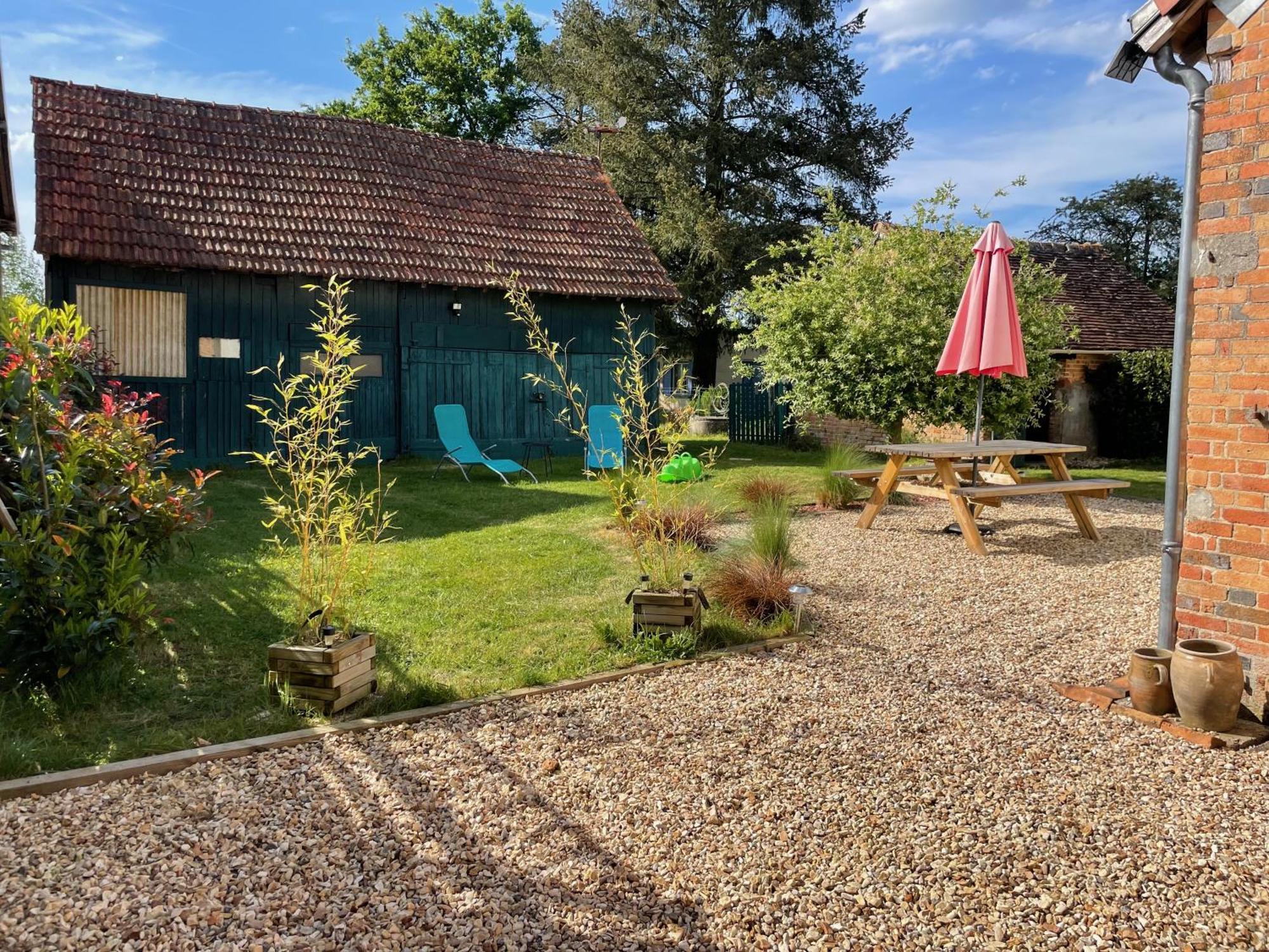 Le Cocoon D'Annabelle - Jolie Maison Avec Jeux Et Grand Jardin Pierrefitte-sur-Sauldre Esterno foto